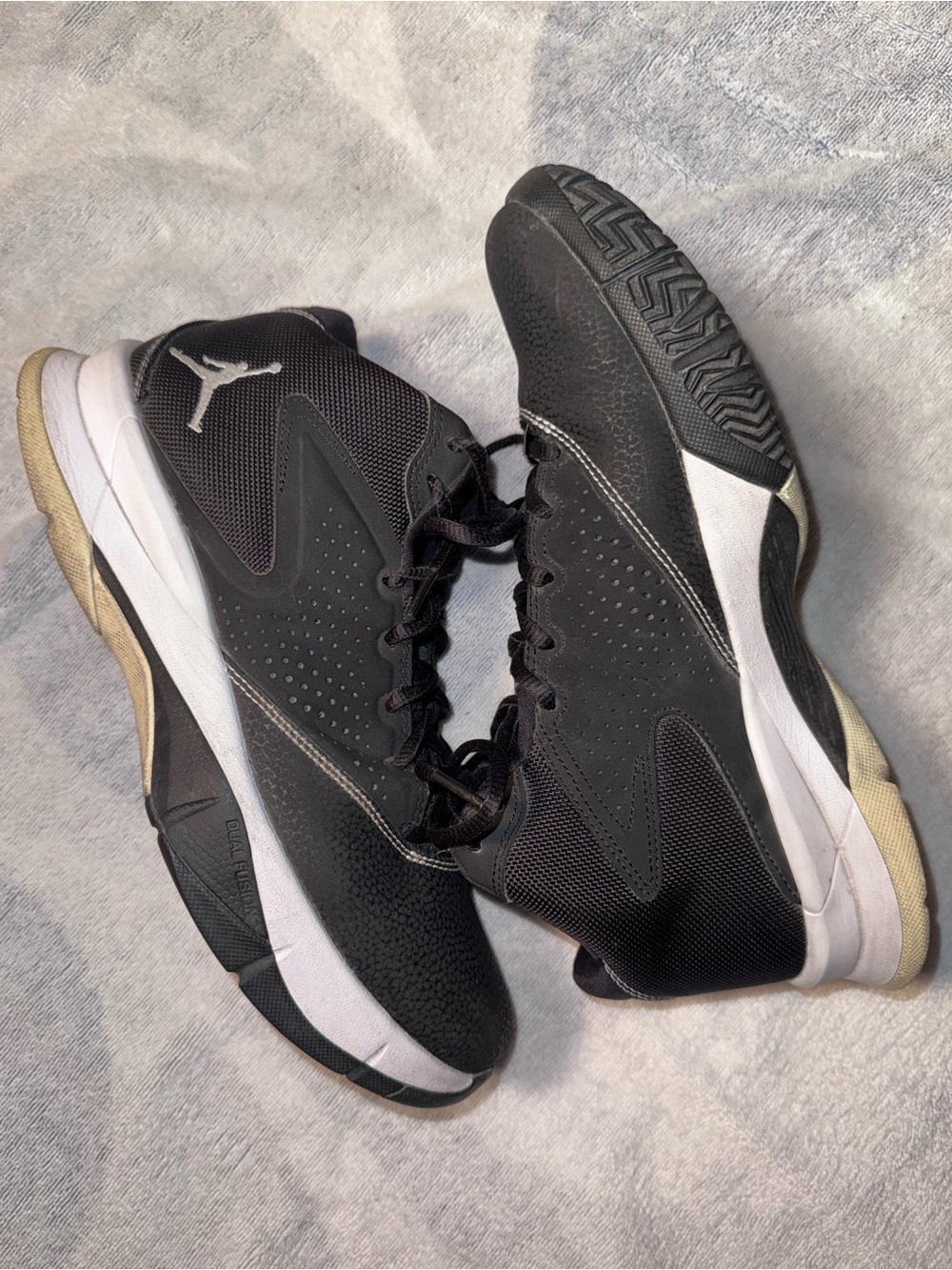 Nike Jordan Court Vision 99, Men's 8.5, Black and White Basketball Sneakers